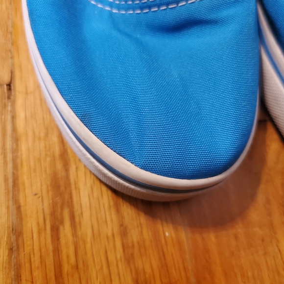 Blue Van's 8.5 - Picture 4 of 4